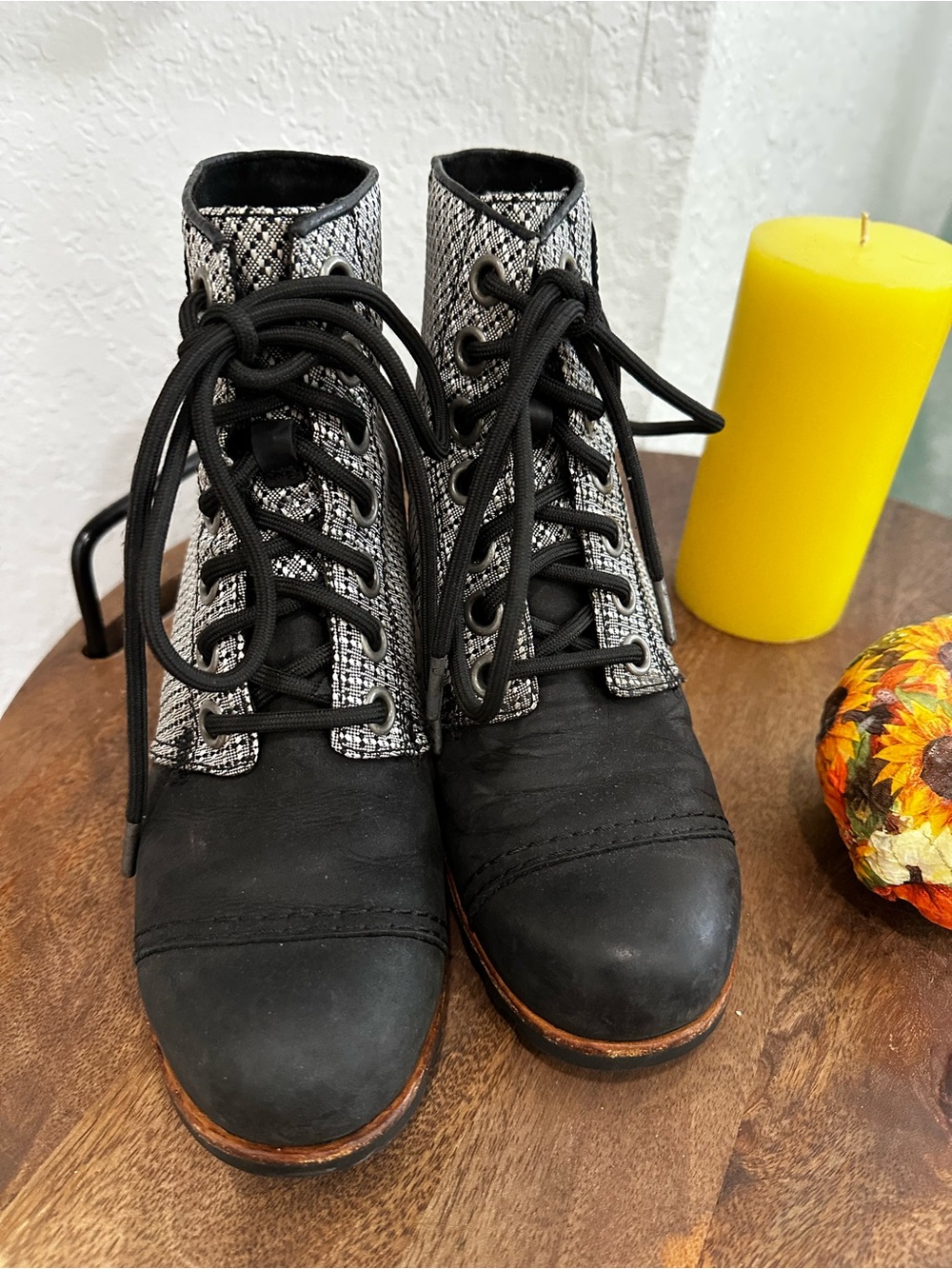 Sorel Lexie Wedge or PDX Black Lace-Up Women's Ankle Boots/ Tweed Collar SZ 6.5